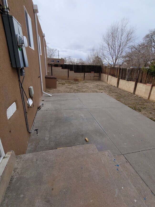 Backyard 1 - 5321 Indian School Rd NE