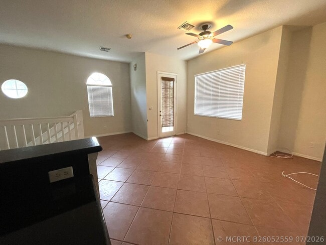 Building Photo - 4871 Bonsai Cir