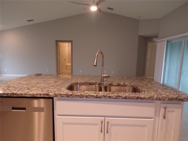 Building Photo - 25583 Deep Creek Blvd