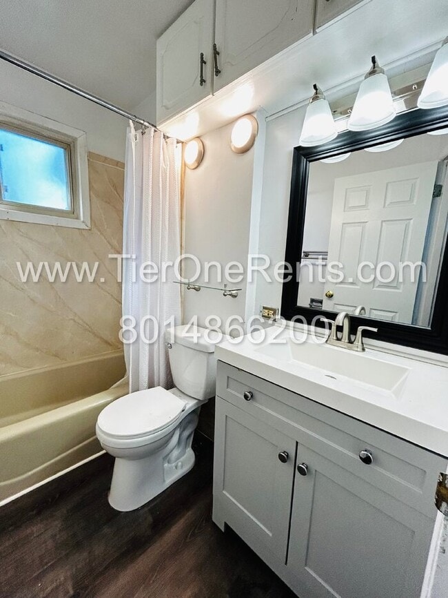 Building Photo - NO DEPOSIT option available for qualified ...