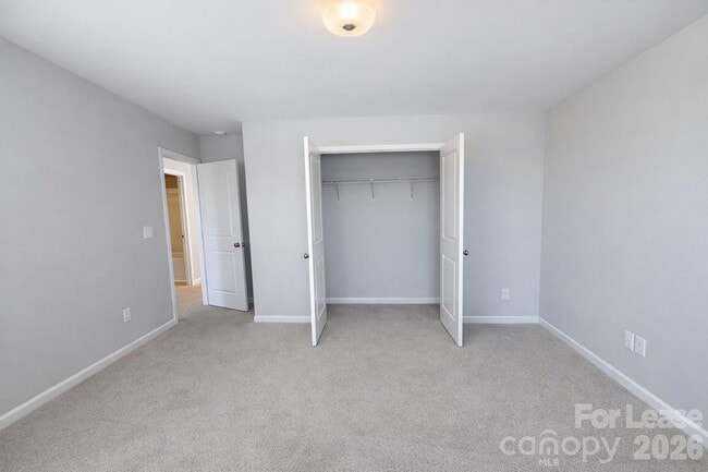 Building Photo - 11154 Woodland Crk Wy