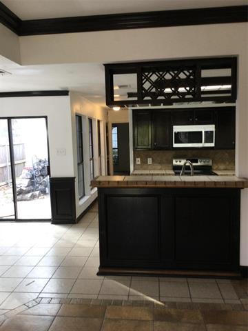 Building Photo - 4106 Sunday Hill Dr