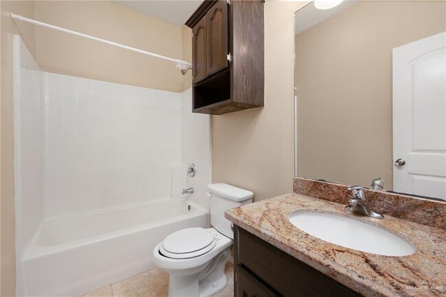 Building Photo - 12 E St