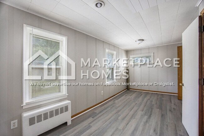 Building Photo - 8220 Jackson Ave