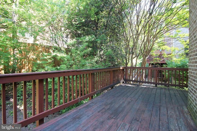Building Photo - 6032 Kelsey Ct