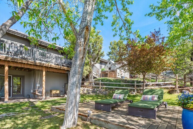 Building Photo - 258 Caballo St