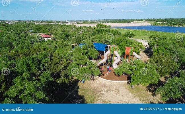 Building Photo - 14115 Eucalyptus Bnd