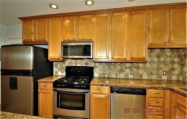 Building Photo - 440 W Elk Ave