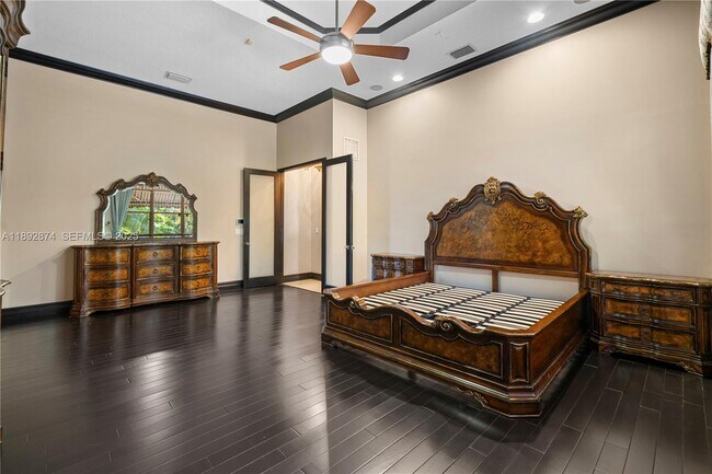 Building Photo - 14130 SW 33rd Ct