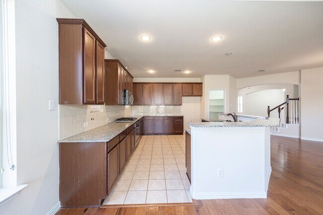 Building Photo - Elegant 5-Bedroom Home in Frisco ISD with ...