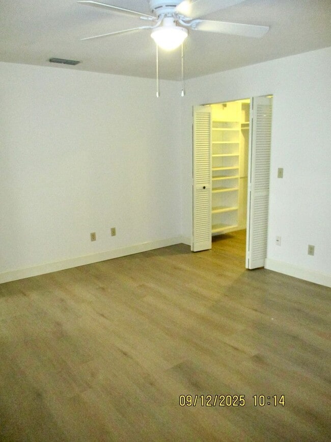 Building Photo - Spacious 2BR/2BA Townhouse – 1,550 Sq. Ft....