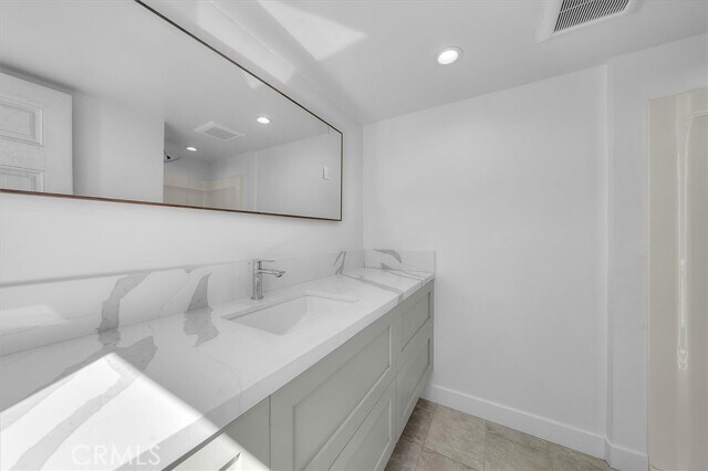 Building Photo - 6334 Riggs Pl