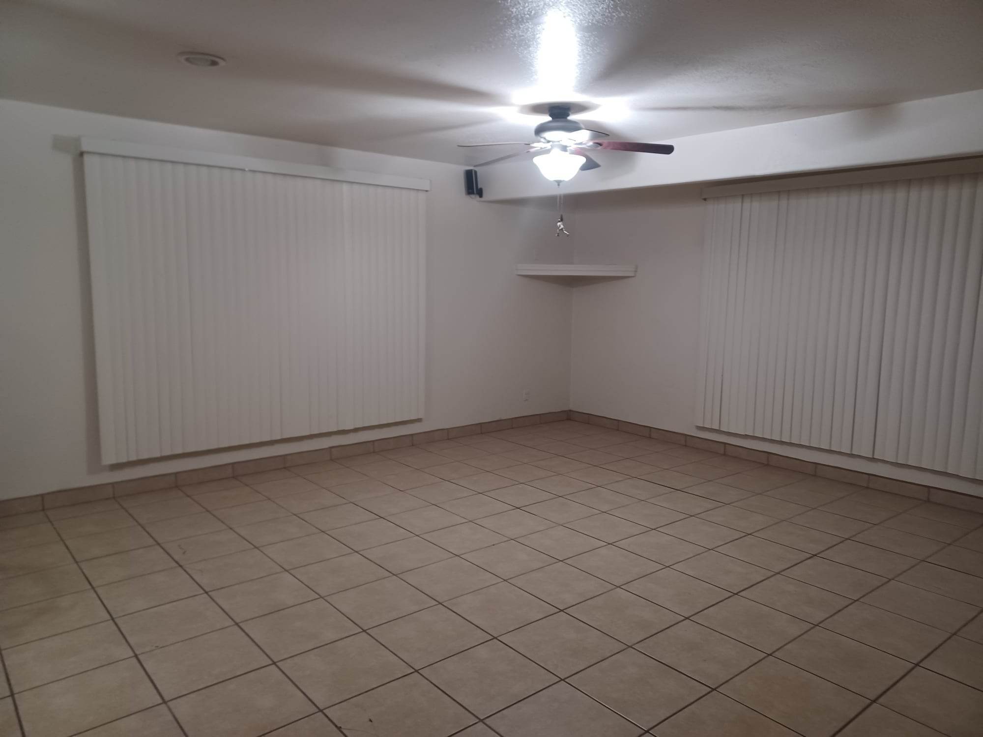 Building Photo - 1175 Avenida Gandara