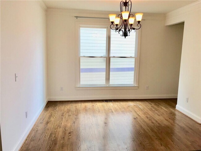 Building Photo - 1678 Carr Cir NW