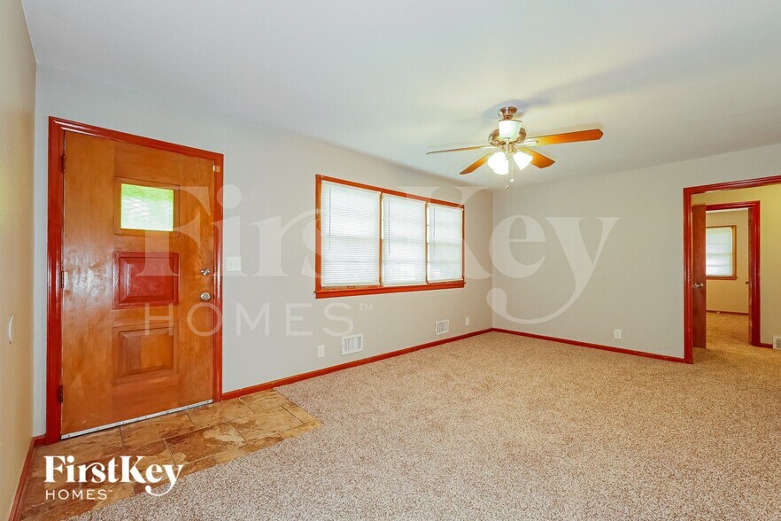 Building Photo - 8305 E 85th Terrace