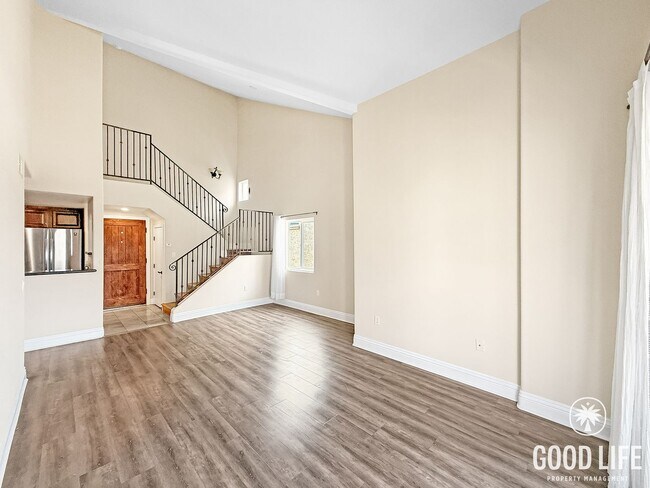 Building Photo - Beautiful 2B/2BA Condo in UTC!