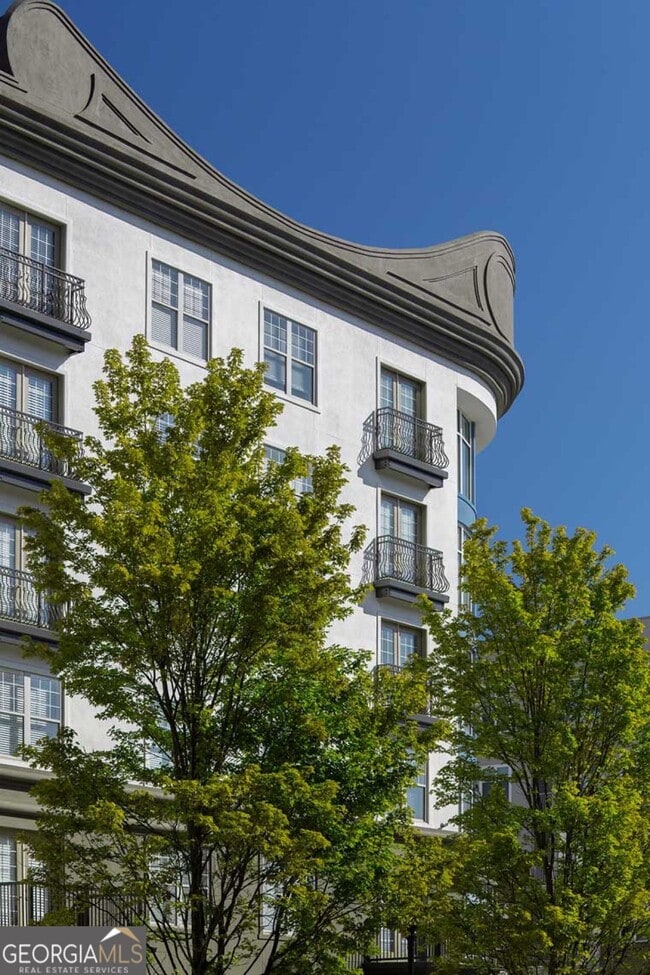 Building Photo - 960 East Paces Ferry Rd NE