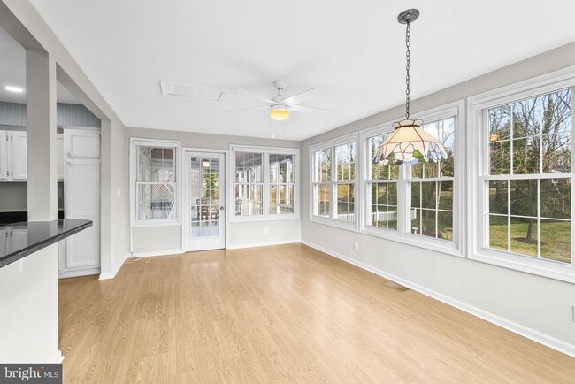 Building Photo - 6321 Higham Dr