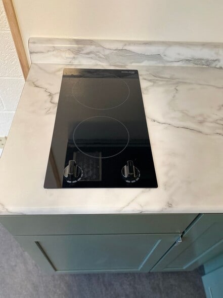 Building Photo - FAIRVIEW - AVAILABLE JULY 2024