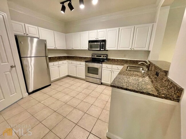 Building Photo - 1234 Westchester Ridge NE
