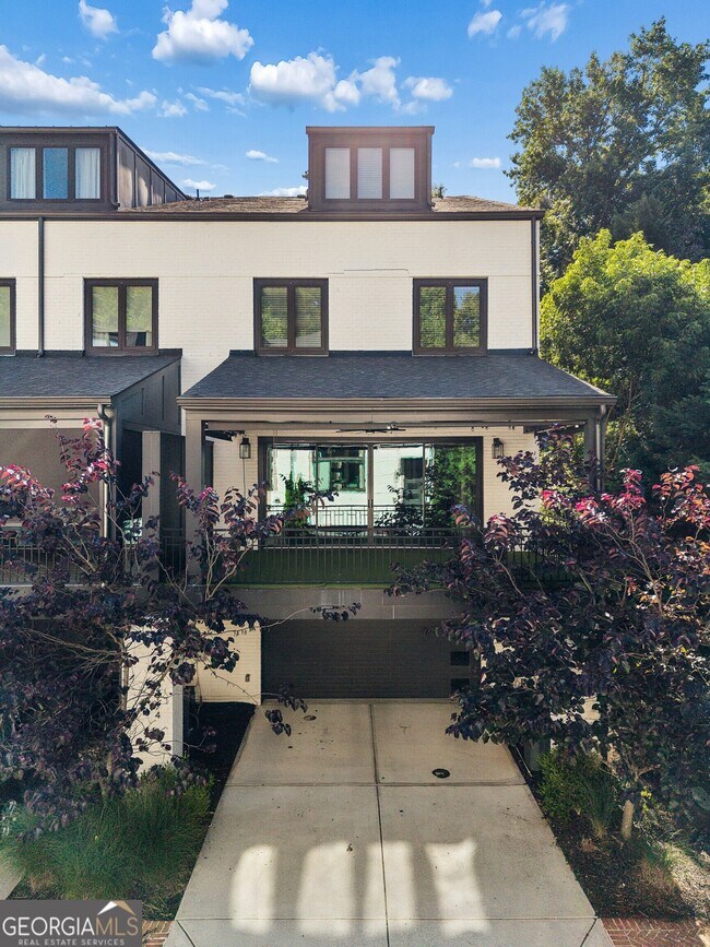 Building Photo - 2974 Hermance Dr NE