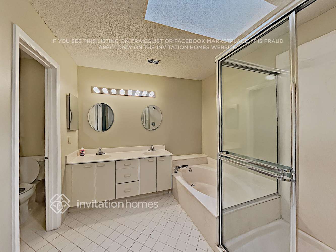 Building Photo - 10441 NW 12th Ct