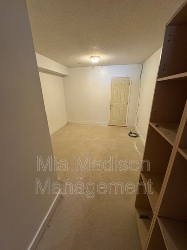 Building Photo - 130 Windmill Ln