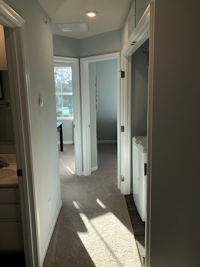 Upper Floor Hallway - 5202 Austin Knoll Ct
