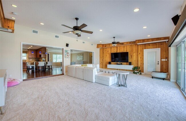 Building Photo - 4222 Miller Dr