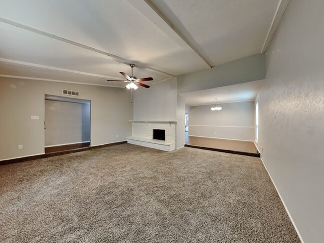 Building Photo - 4011 Brookmoor Dr
