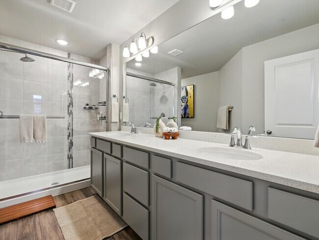 Building Photo - 10488 Castor Dr