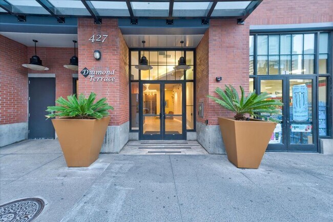 Building Photo - 427 Ninth Ave