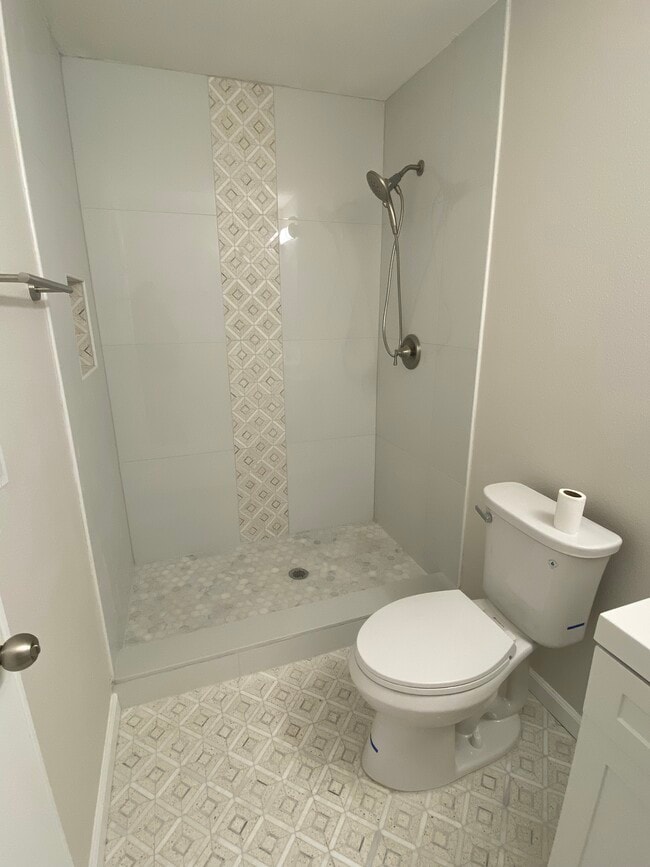 Building Photo - 1010 Alladin Dr