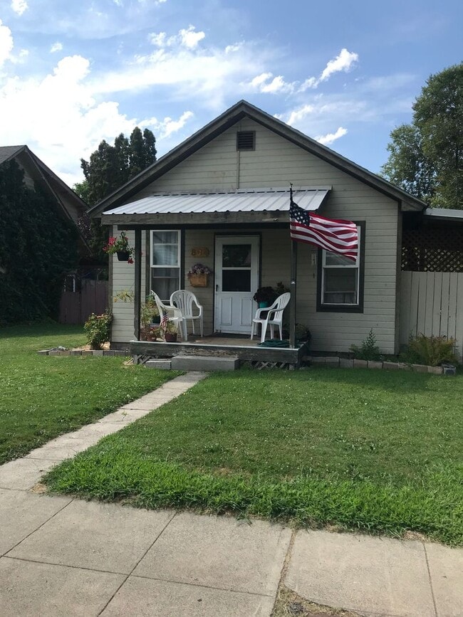 Primary Photo - Non-Refundable & Security Deposit Total: $...
