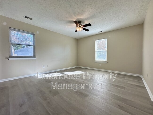 Building Photo - 1273 Nesbitt Dr