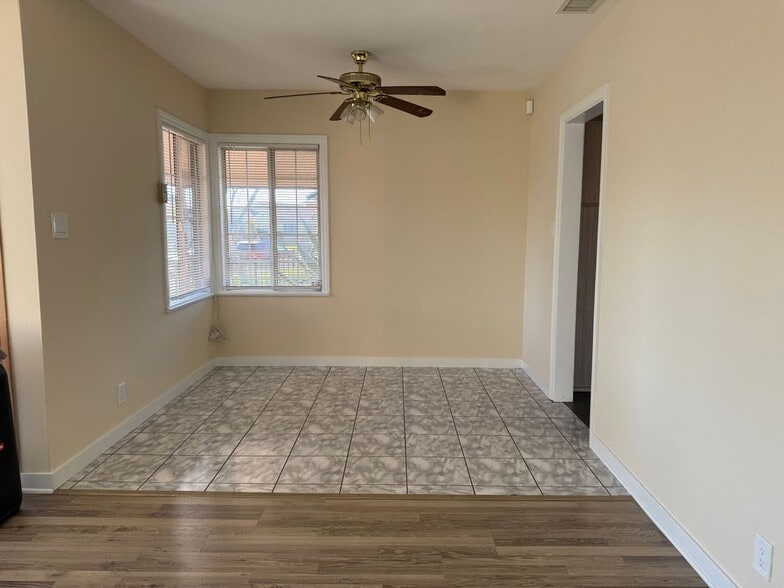 Building Photo - 375 E 137th St