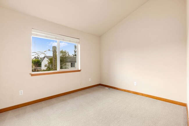 Building Photo - 14539 32nd Ave NE