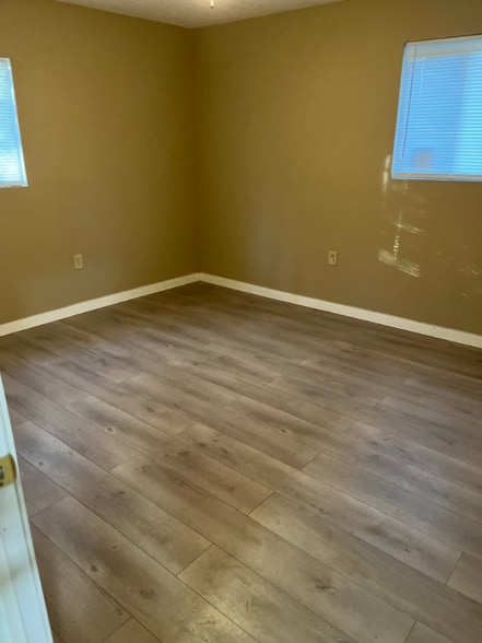 Building Photo - 3319 Beatrice Dr