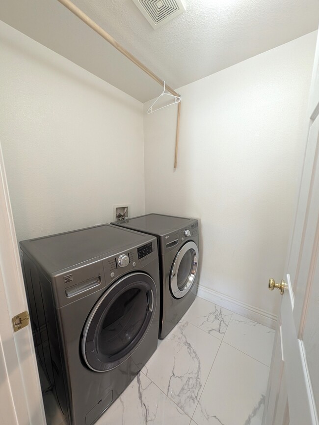 Building Photo - 28628 Placerview Trail