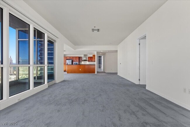 Building Photo - 4525 Dean Martin Dr