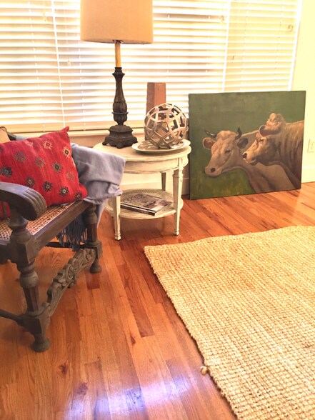 Building Photo - 44 N Olive Ave