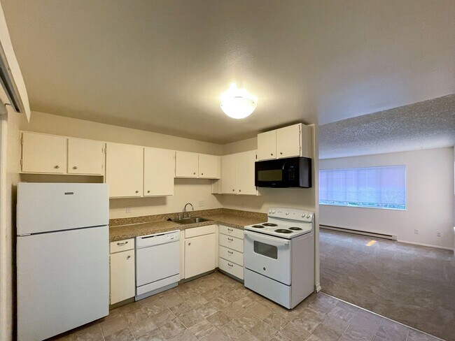 Interior Photo - Janewood West