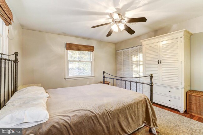 Building Photo - 119 Bosley Ave