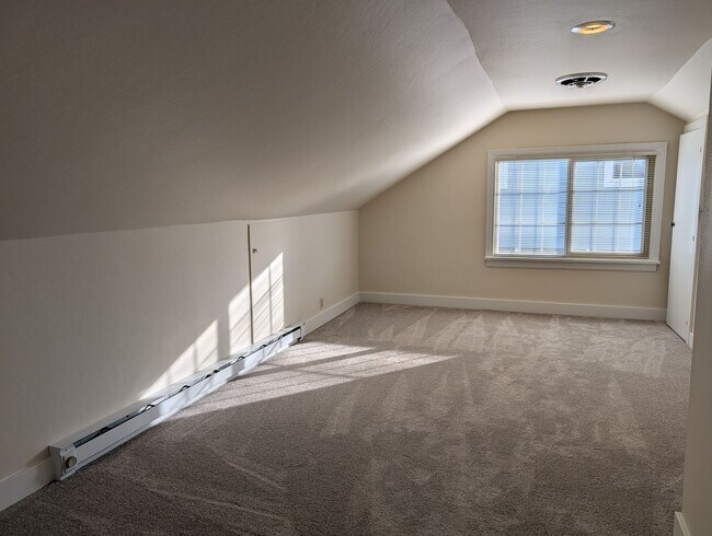 Building Photo - 1114 Skagit St