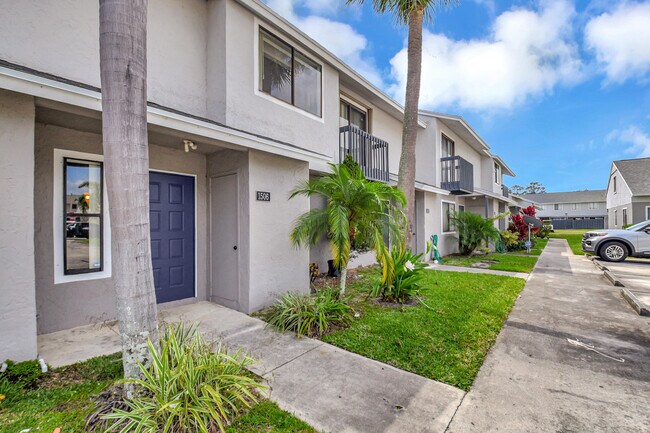 Building Photo - 1506 Wharf Ln