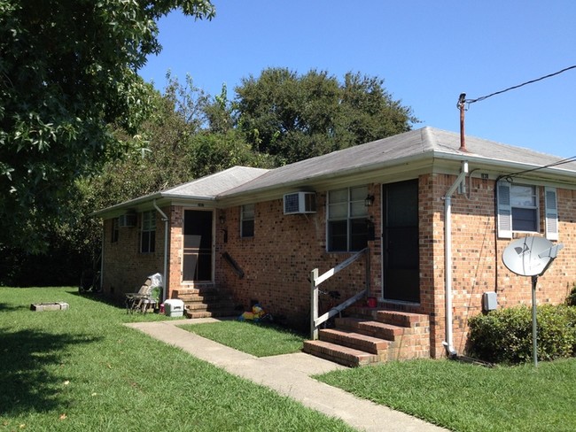 Building Photo - 2 BEDROOM DUPLEX IN OCEANA FOR RENT!!!
