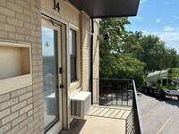 Building Photo - 599 Darwin St