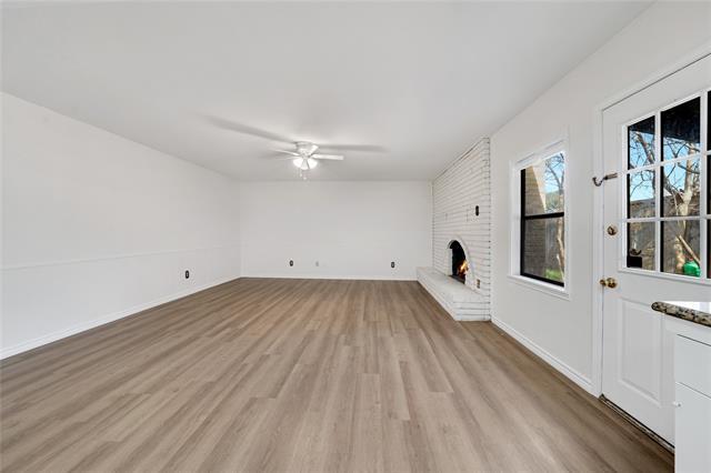 Building Photo - 3021 Pinewood Dr