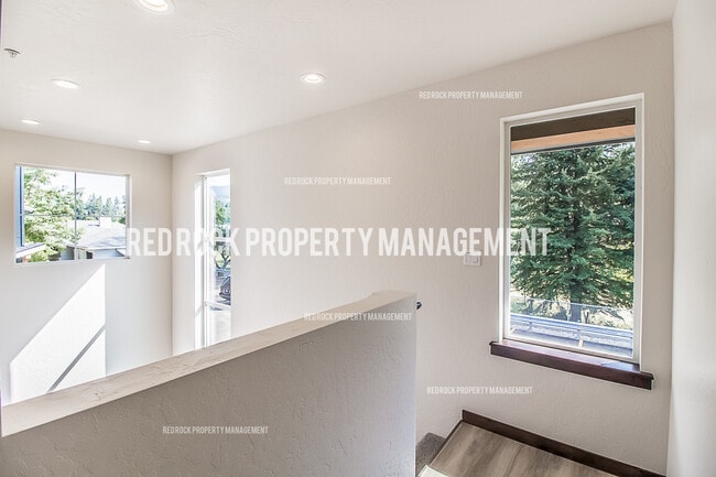 Building Photo - 1582 Latitude Ln