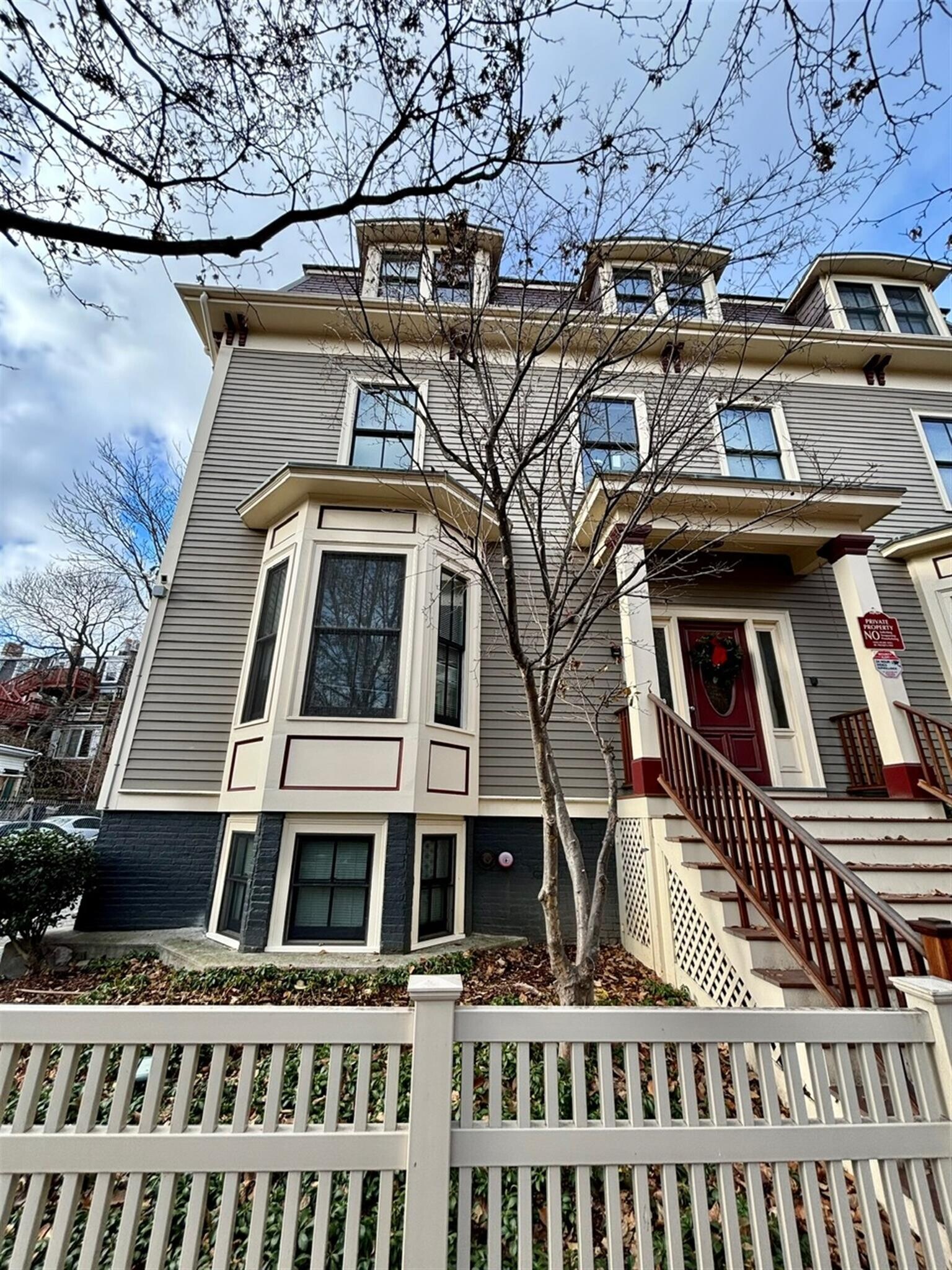 Building Photo - 29 Inman St